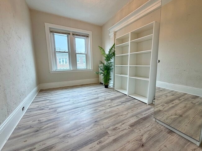 Photo - 14 Glenville Ave Unit 3