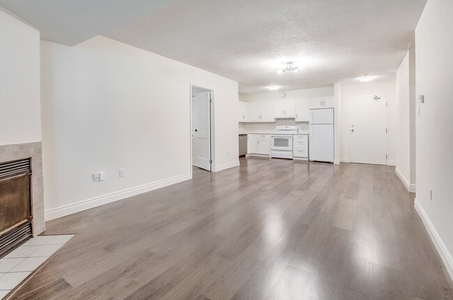 Photo - 15 Hofstetter Ave