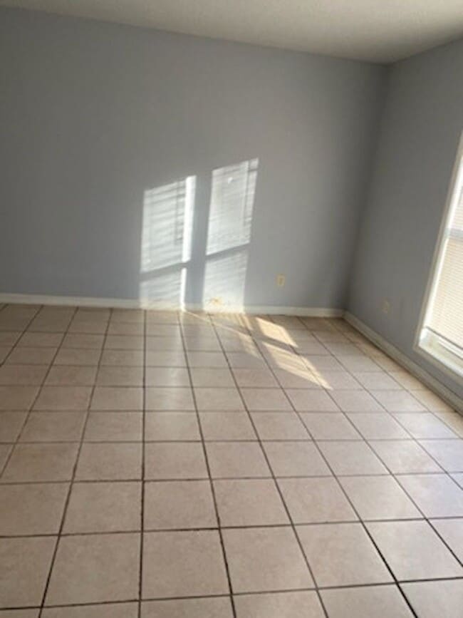Photo - 6015 Warm Springs Ct Unit B *