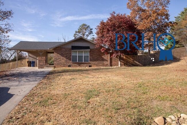 Photo - 501 Idlewood Ln