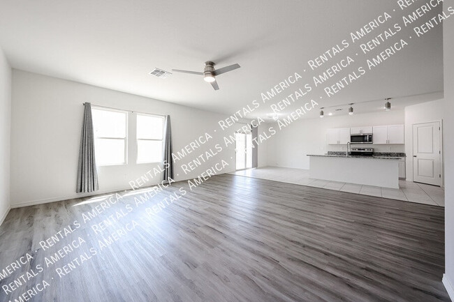 6015 E Athena Rd