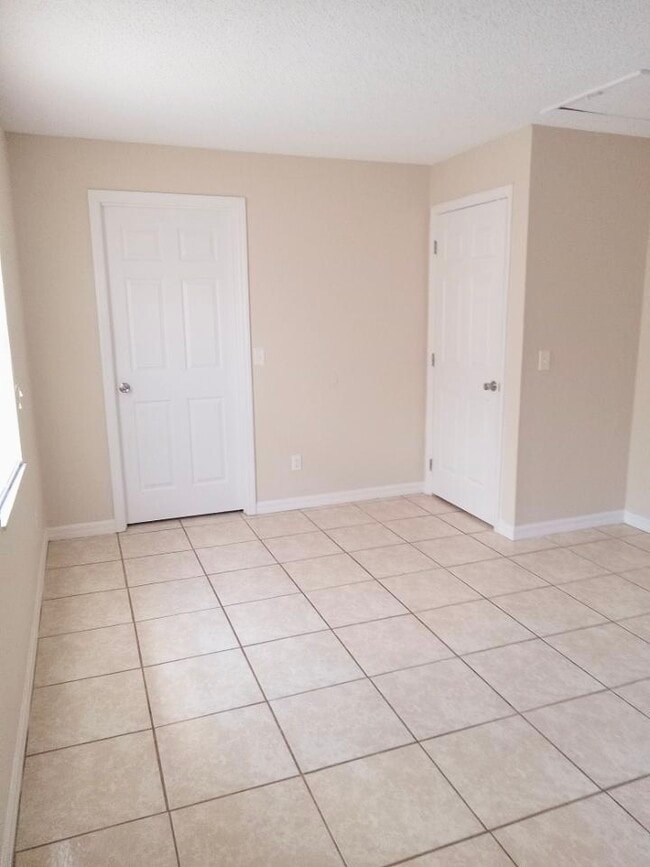 Photo - 2900 SE 50th Ct