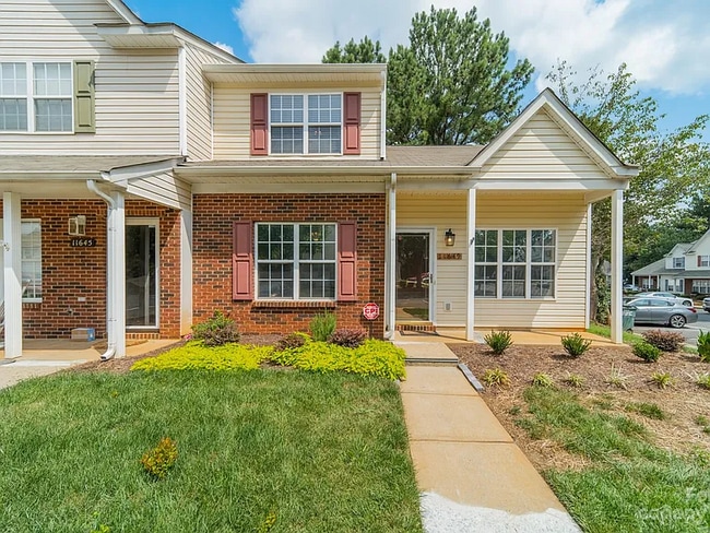 Photo - 11649 Boxer Ln Townhome