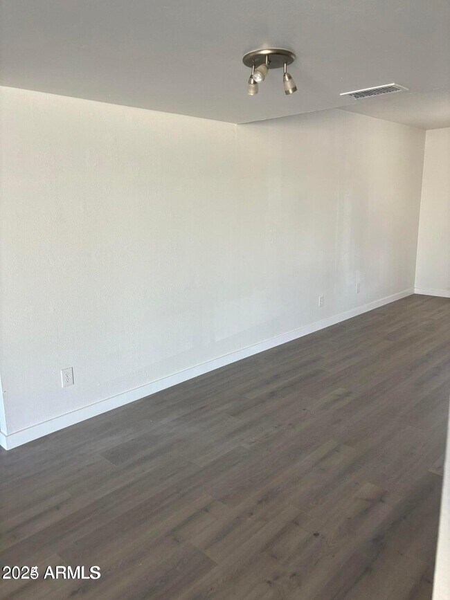 Photo - 3903 S Juniper St