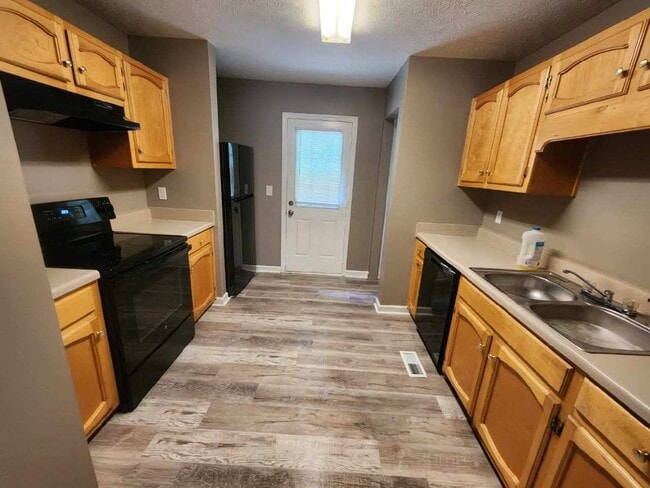 Photo - 128 Austin Cir Unidad 2