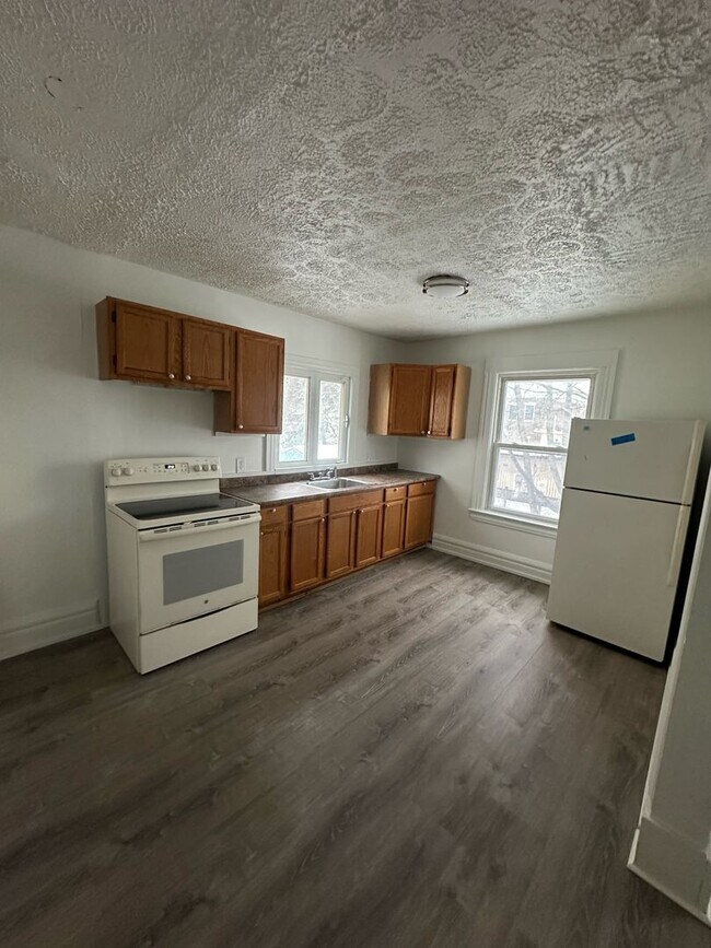 Photo - 37 Forester St Unit 37 Forester St (Upper)