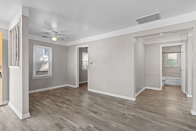 Photo - Beautifully Updated Ranch with large back ...