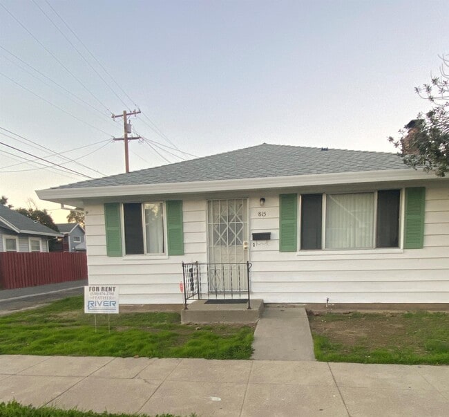 Photo - 815 8th St Casa