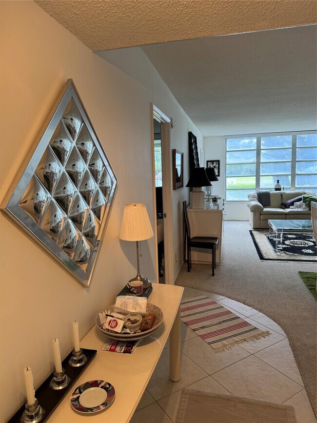 Photo - 3000 S Course Dr Unidad 205