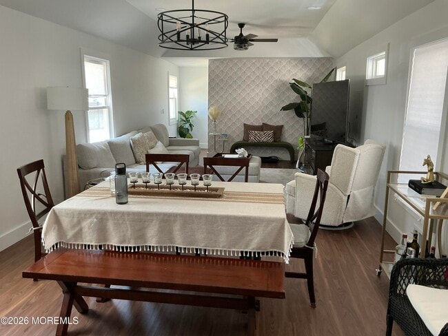 Photo - 706 3rd Ave