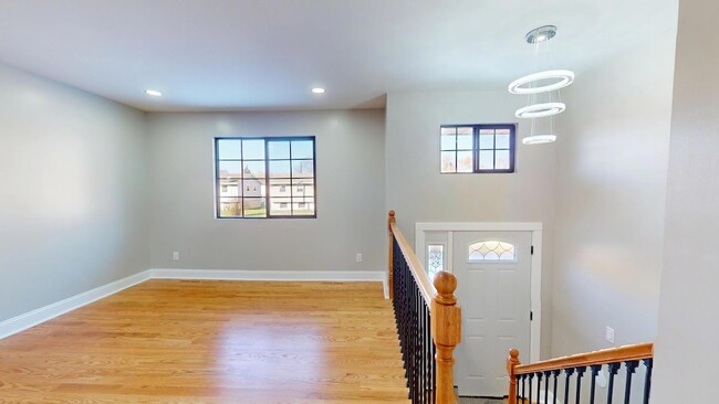 Photo - 1033 E 51st Pl