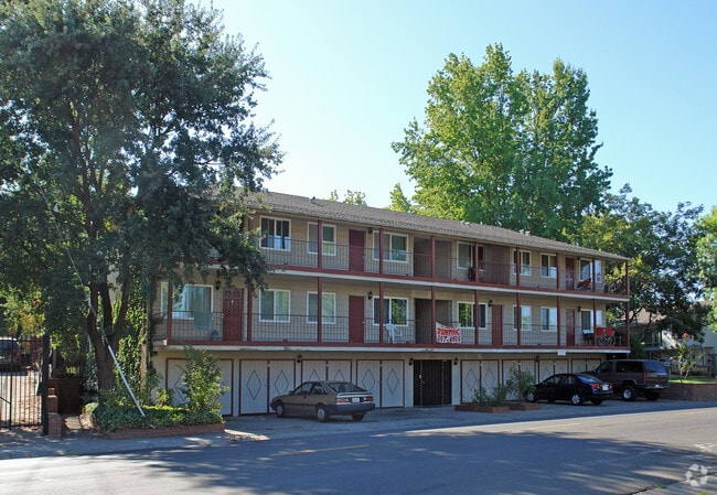 Photo - McClatchy Hillside apartments