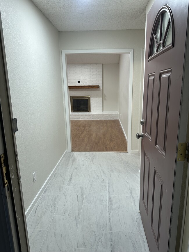 Photo - 8608 Brookridge Dr