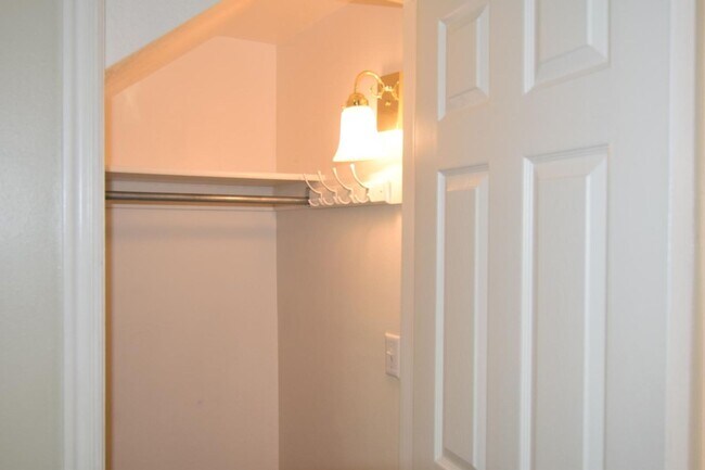 Photo - 119 Penhurst Pl