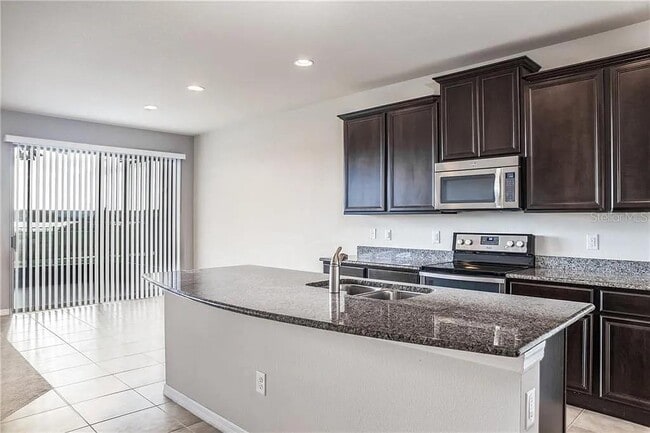 9215 Mountain Magnolia Dr