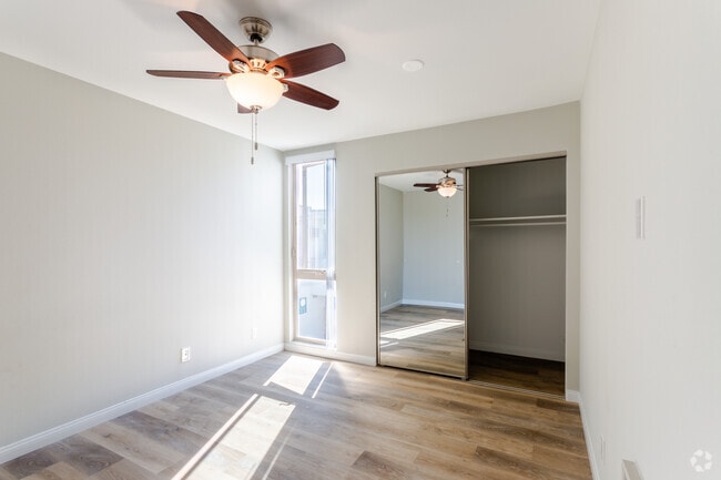 3BR, 2.5BA - 1395 SF - Ascent Apartment Homes