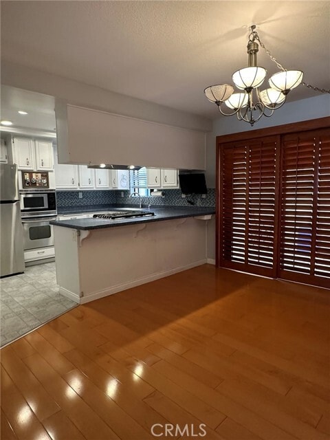 Photo - 676 Shepard St