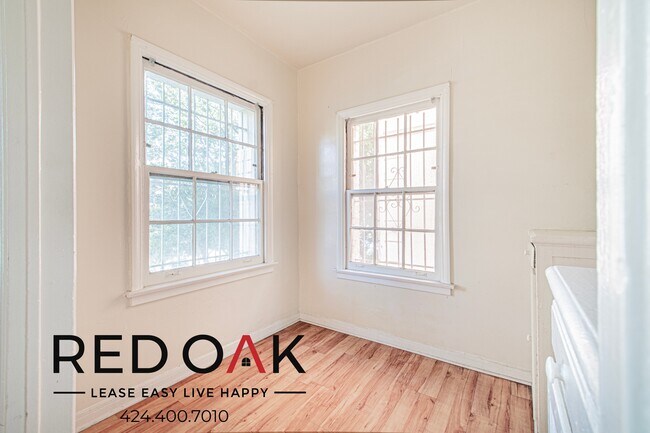 Photo - 607 1/4 S Dunsmuir Ave-101 Unit 101