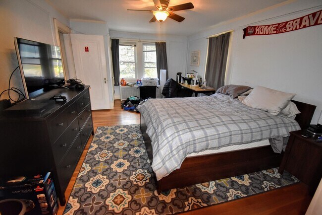 Photo - 116 Lake St