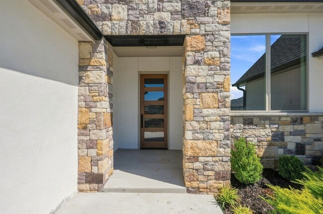 Photo - 12909 S 21st Pl E