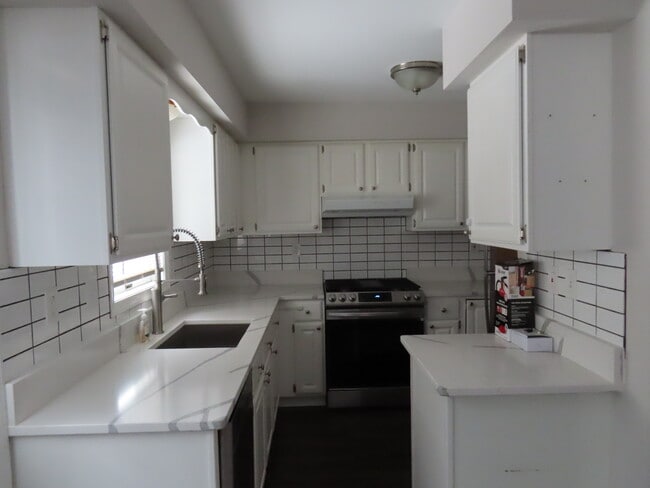 Photo - 284 Silzer St