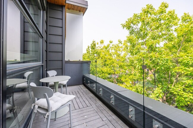 Photo - 4 Treford Pl Unit ID1345766P