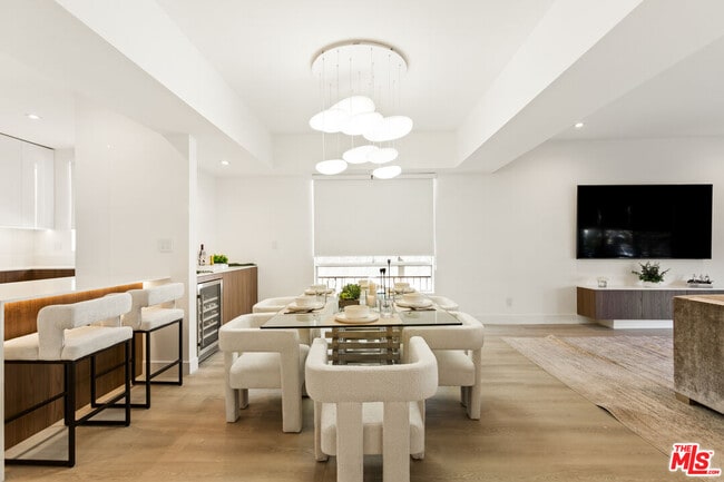 Building Photo - 10630 Wilkins Ave Unit 105