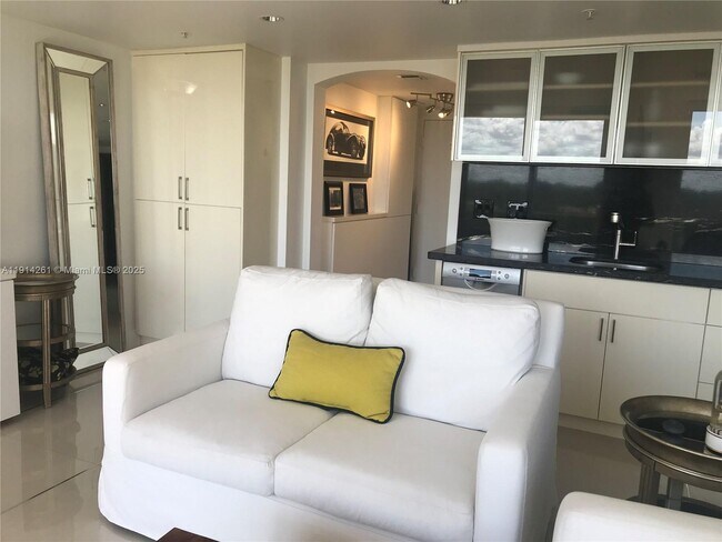 Photo - 2951 S Bayshore Dr Unit 904