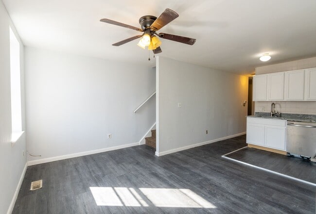 1904 S 5th St Unit 1904 S 5th St 2nd Fl