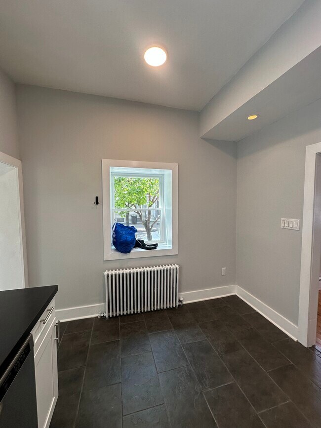 Photo - 1651 S Camac St