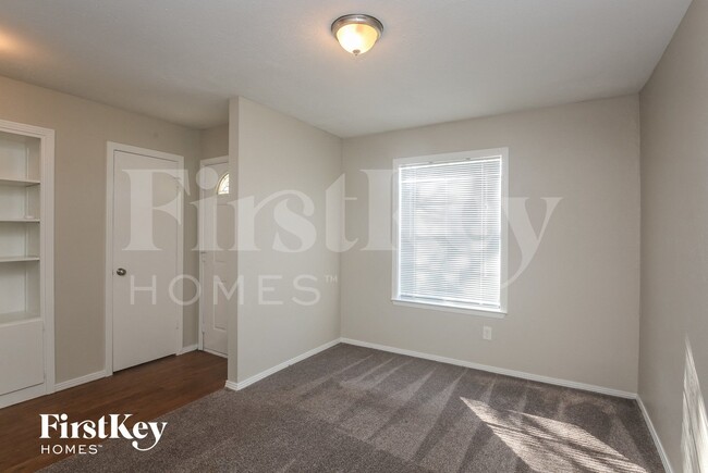 Photo - 1546 Willowbrook St