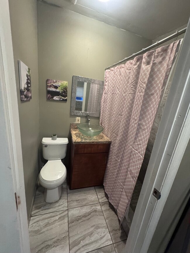 Photo - 9455 Dearmont Ave