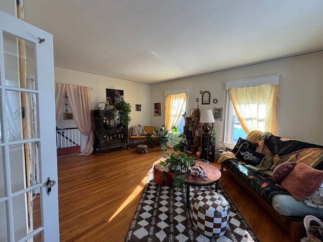 Photo - 150 Crescent St Unidad 150