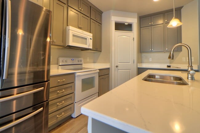 Photo - Pet friendly Herriman Townhome