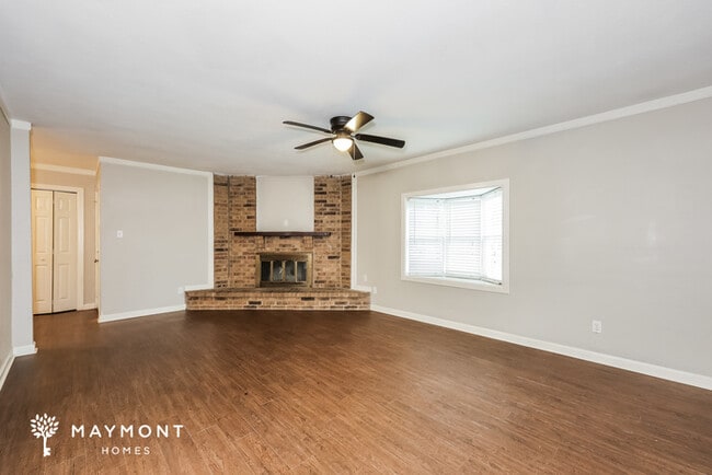 Photo - 709 Lawndale Dr