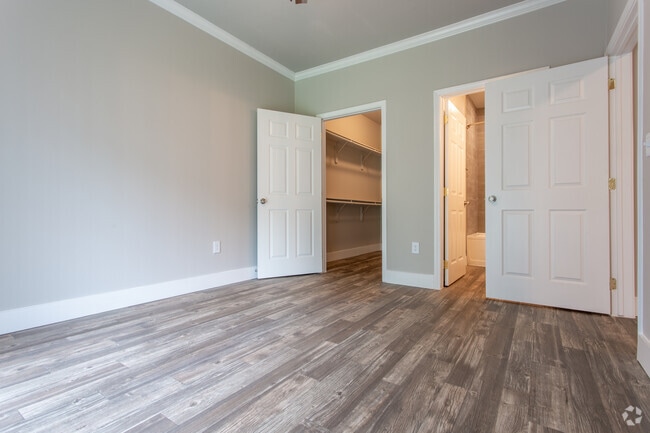 2 Br, 1046 SF, Master Bedroom