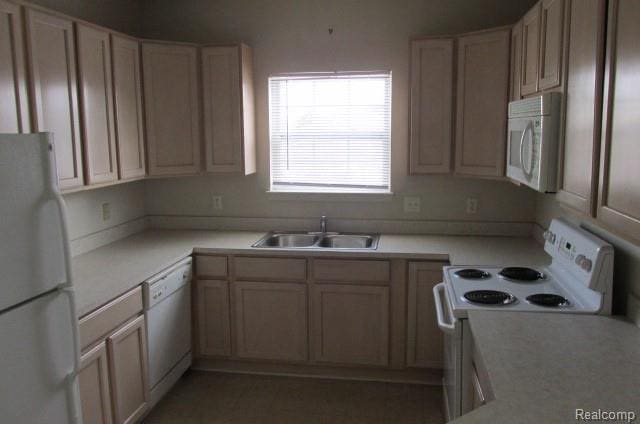 Photo - 10210 Midway Unidad 103