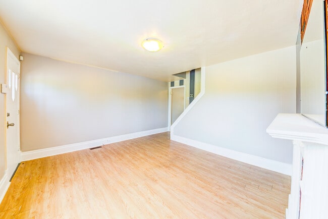 Photo - 1008 E Warrington Ave