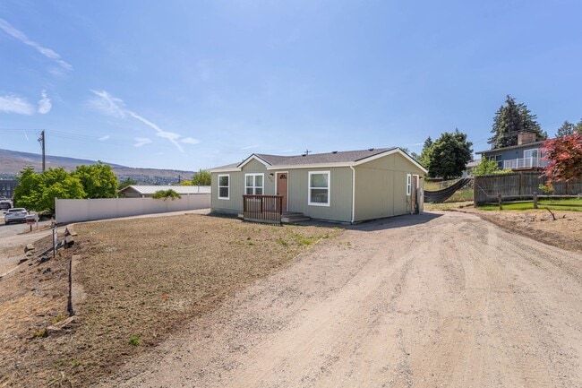 Photo - 3 Bedroom, 2 Bathroom Home