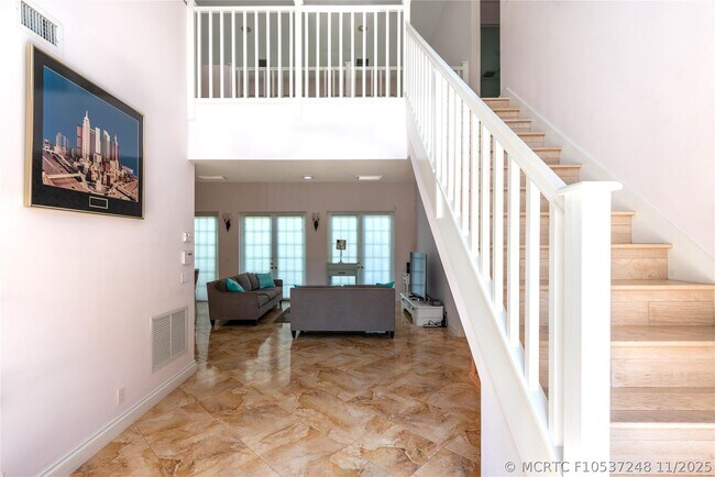 Photo - 2999 Banyan Rd