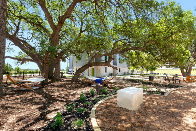 Trailside Oaks