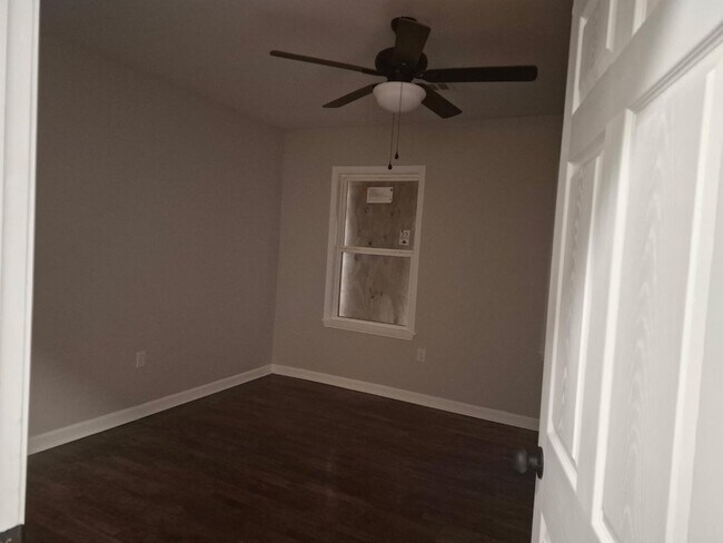 Photo - 1471 Genesis Cir