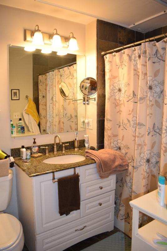 *Las imágenes son muestras representativas de la unidad anunciada. En algunos casos, las unidades reales que visita... - 116 Riverway Unidad 4