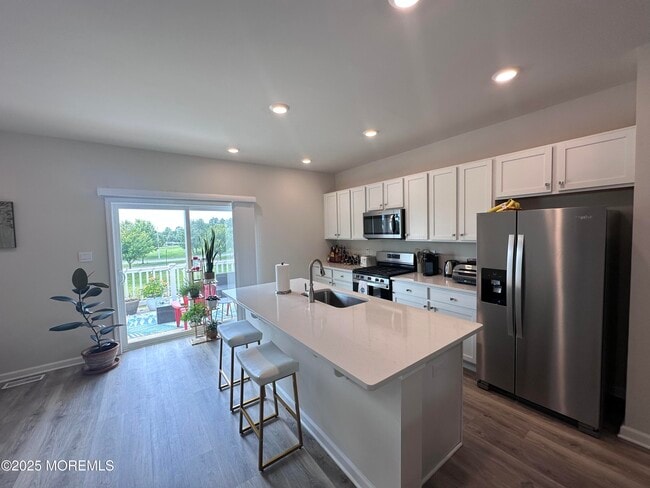 Photo - 248 Macoun Way