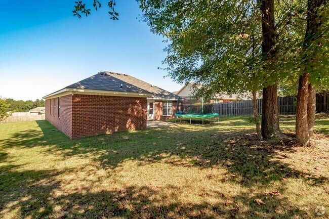 Building Photo - 2002 Darwood Dr Rental