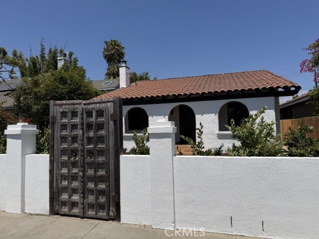 Building Photo - 3754 Mountain View Ave