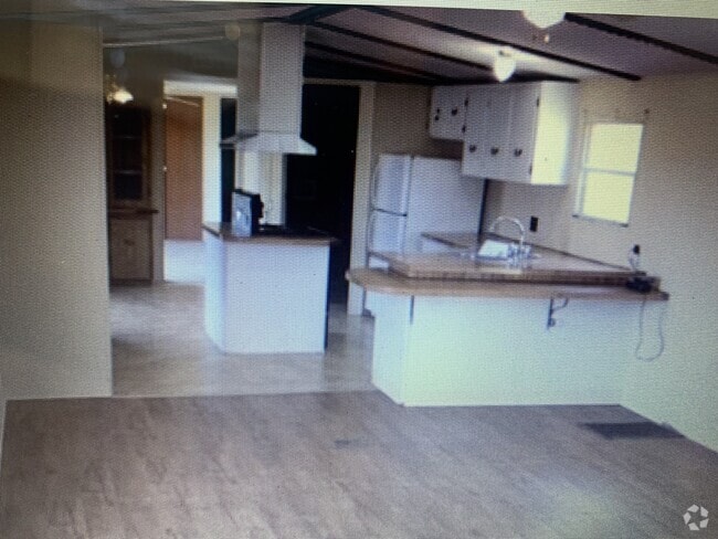 Building Photo - 1713 Roscoe Howey Rd Rental