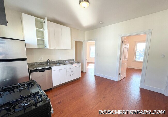 Photo - 19 Eastman St Unit 3