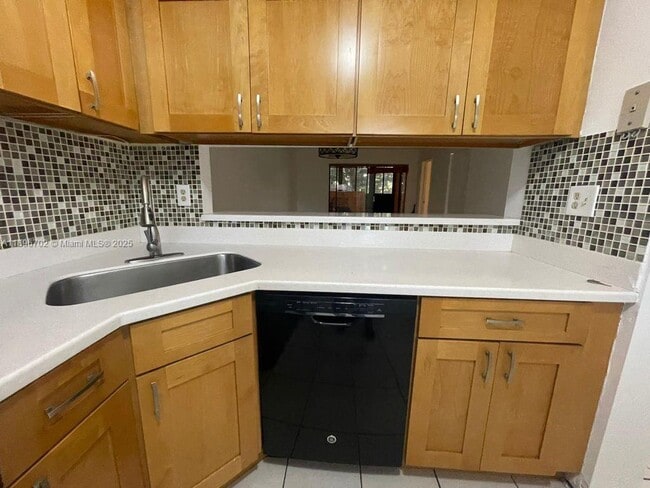 Photo - 3410 Foxcroft Rd Unit 205