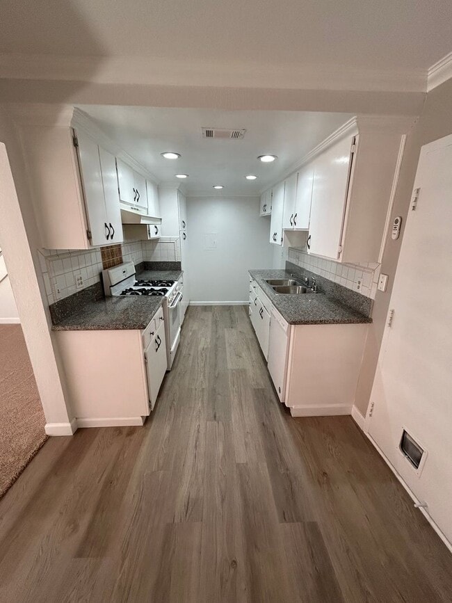 Photo - 2 story, 2 Bedroom, 1 bath condo for Rent ...